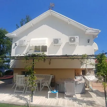 The Stone House Dom wakacyjny *
